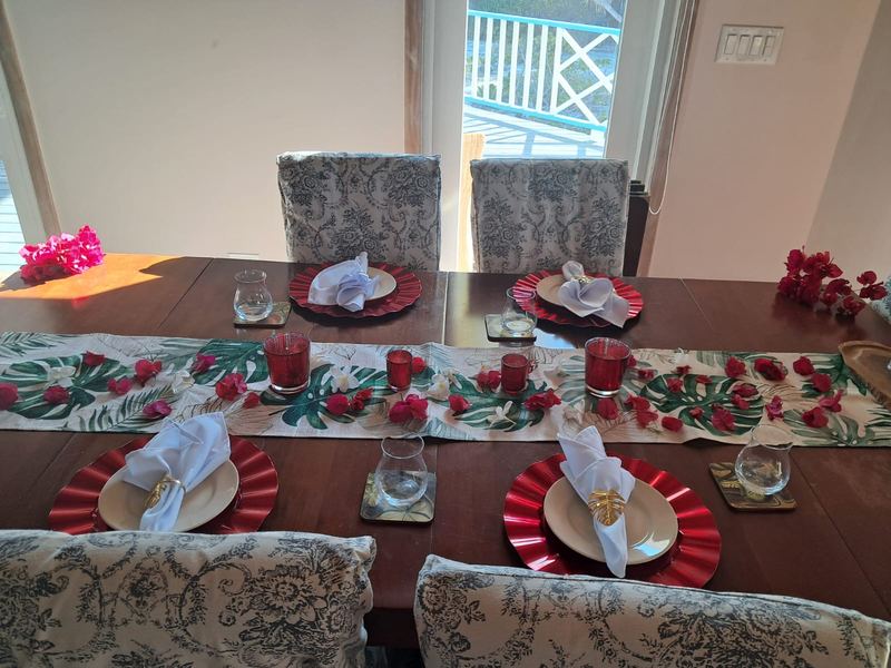 Tropical dinner table set for four